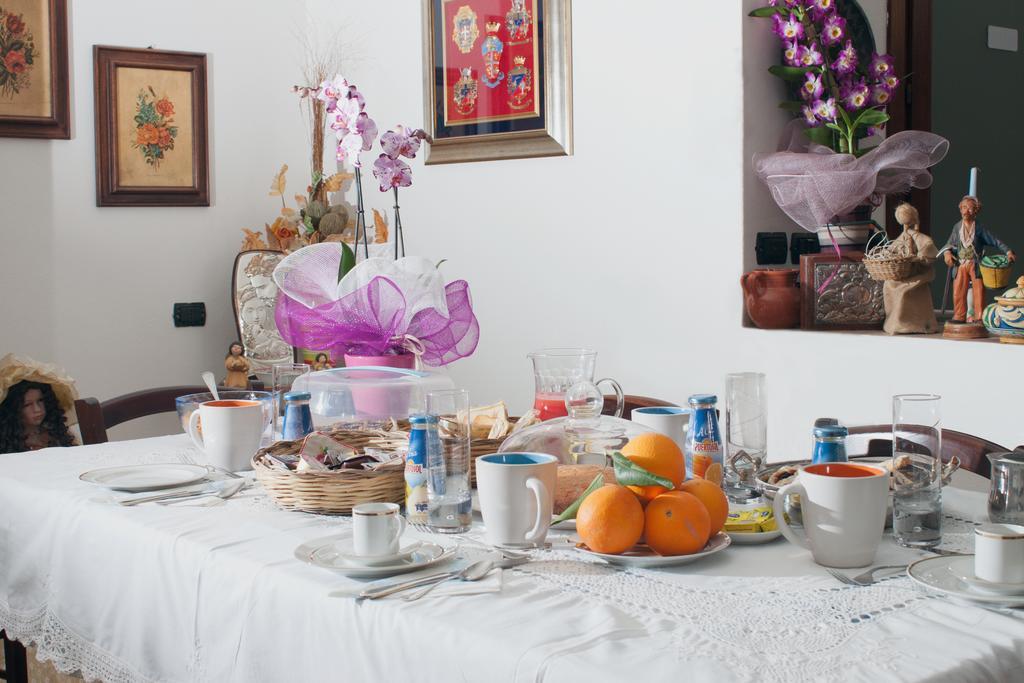 Il Vecchioliveto Di Ornella Bed and Breakfast Marrùbiu Rum bild