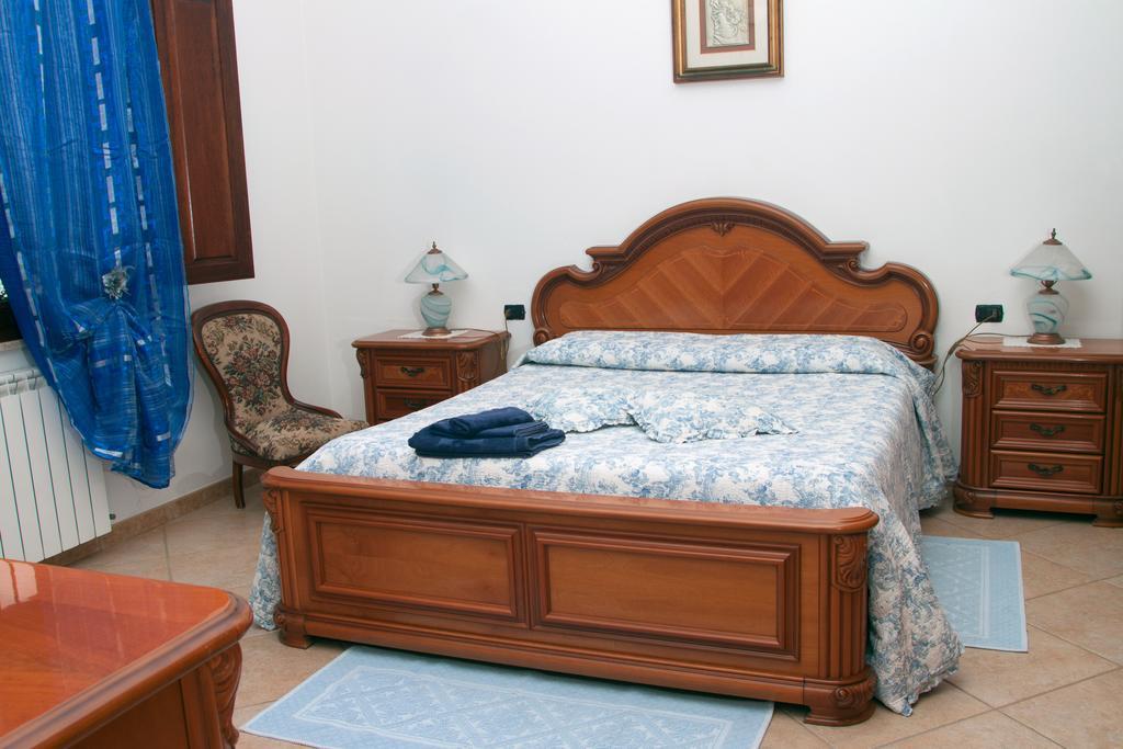 Il Vecchioliveto Di Ornella Bed and Breakfast Marrùbiu Rum bild