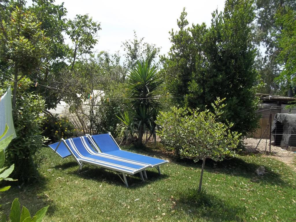 Il Vecchioliveto Di Ornella Bed and Breakfast Marrùbiu Exteriör bild